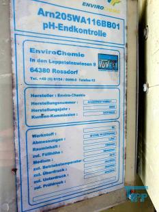 Behandlungsbehlter dienen zur  Vorbehandlung von u.a. Teilstrmen des anfallenden Abwassers mit dem Ziel einer optimierten nachfolgenden Endbehandlung der Gesamtabwassermenge. Eine solche Chargenbehandlung kann z.B. in einer Vor-Oxidation, Neutralisation oder auch Vergleichmigung von konzentrierten Abwasserstrmen zur Endbehandlung bestehen.
Quelle: www.wasser-wissen.de