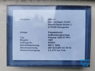 Dosierstation:

Dosierstationen sind wesentliche Anlagenteile in industriellen wie auch kommunalen Klranlagen. Sie dienen zur Fllungsmitteldosierung bei der Phosphatelimination oder zur Dosierung von Chemikalien (Wasserstoffperoxid, Natronlauge, Salzsure, Zitronensure etc.) fr die Reinigung der eingesetzten Membranen. 
Quelle: www.wasser-wissen.de